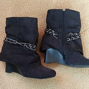 Apt 9 booties with silver chain detail